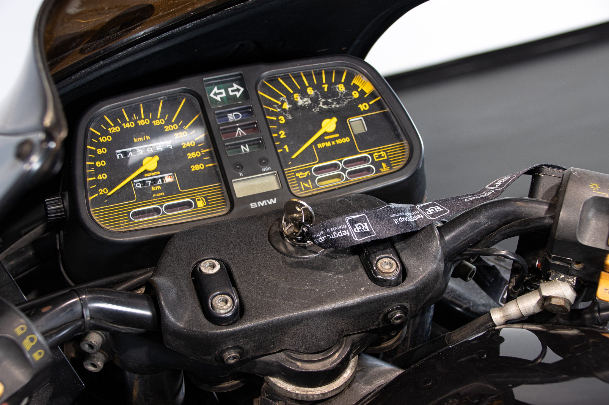 BMW K1 