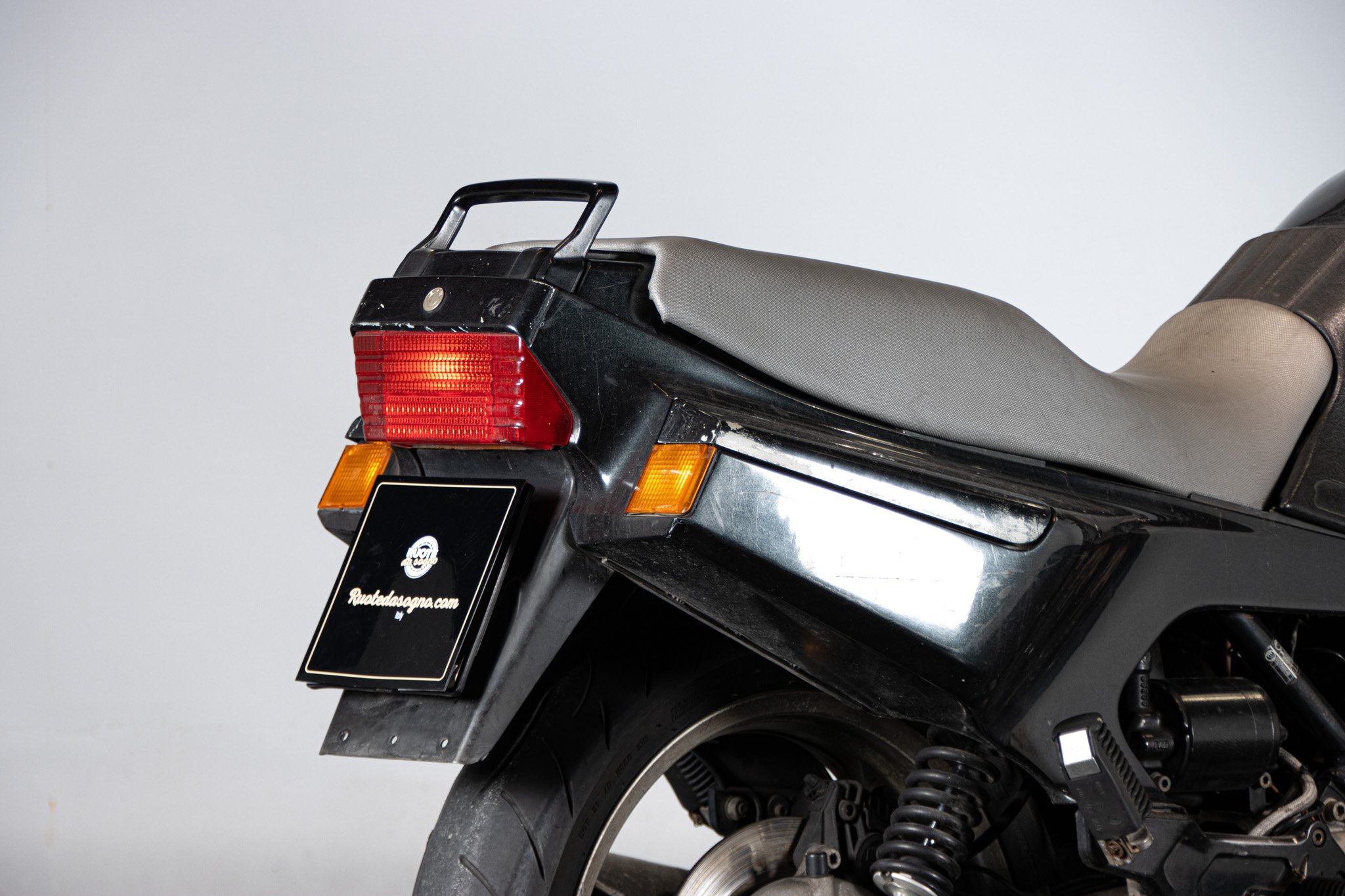 BMW K1 