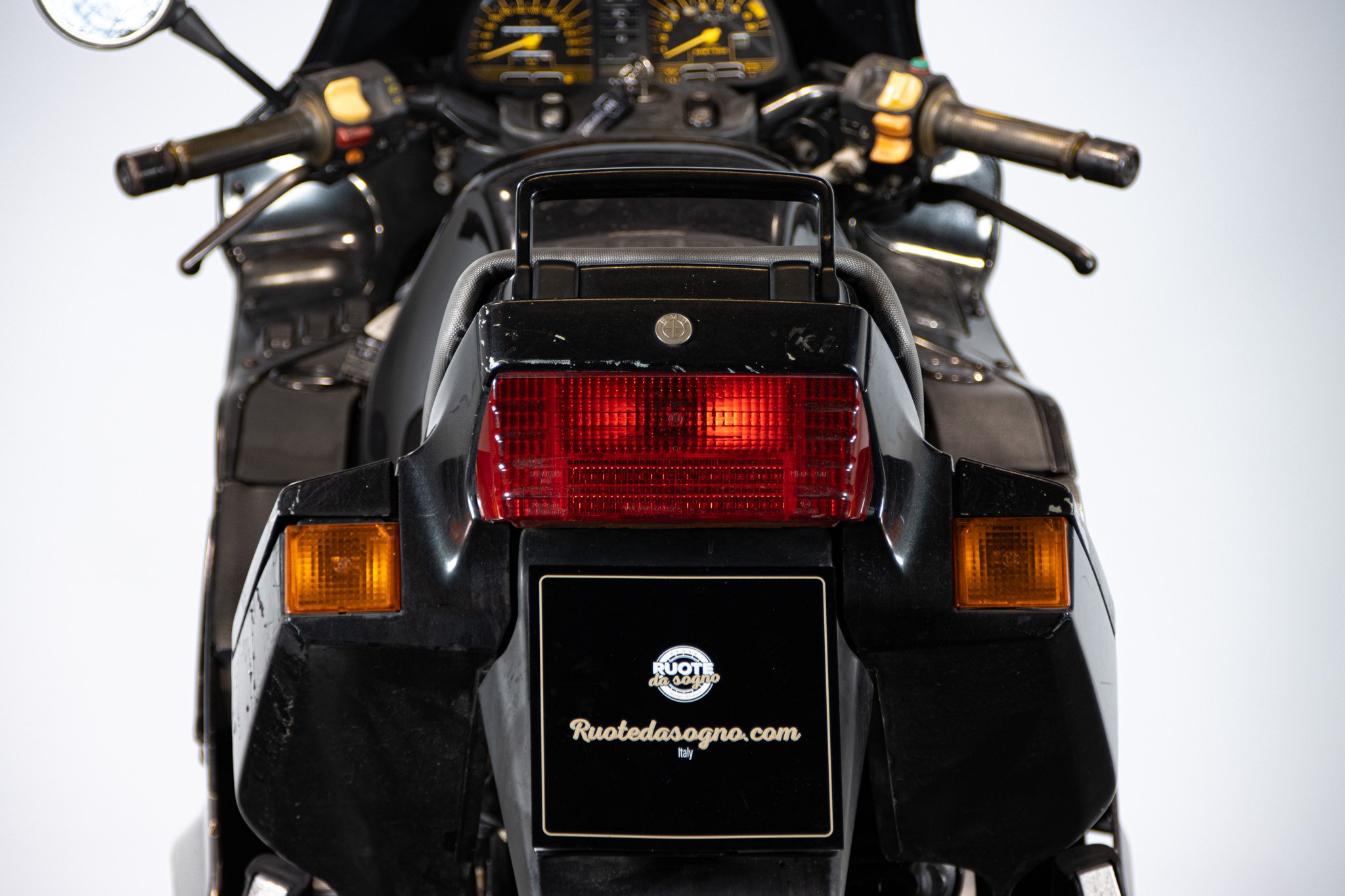 BMW K1 