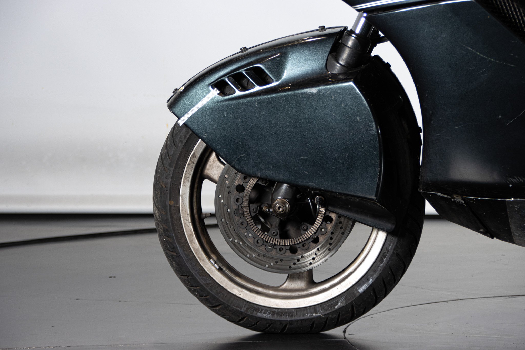 BMW K1 