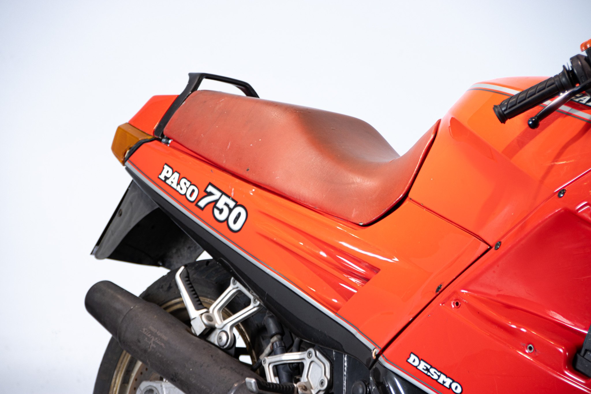 Ducati PASO 750 