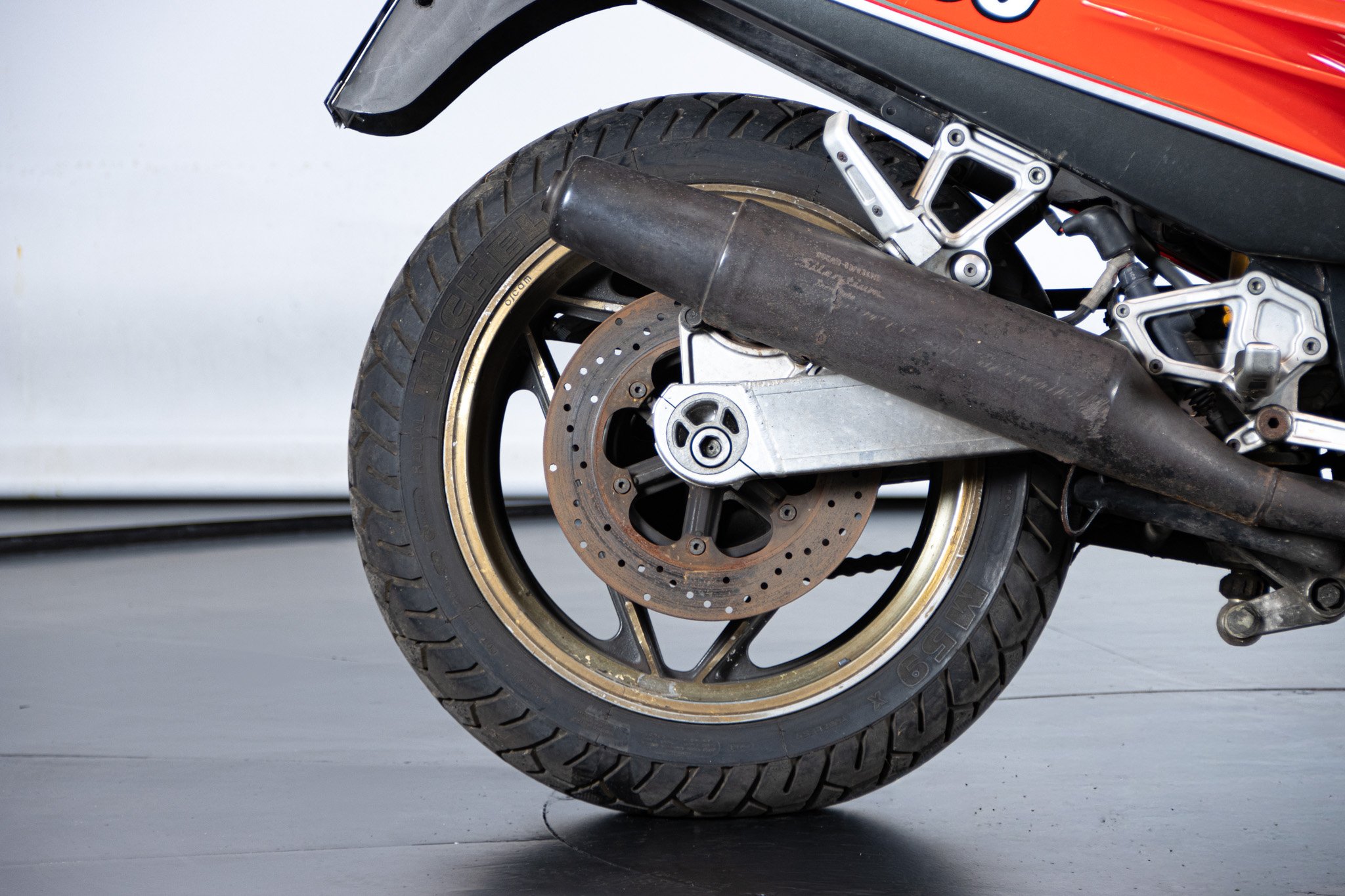 Ducati PASO 750 