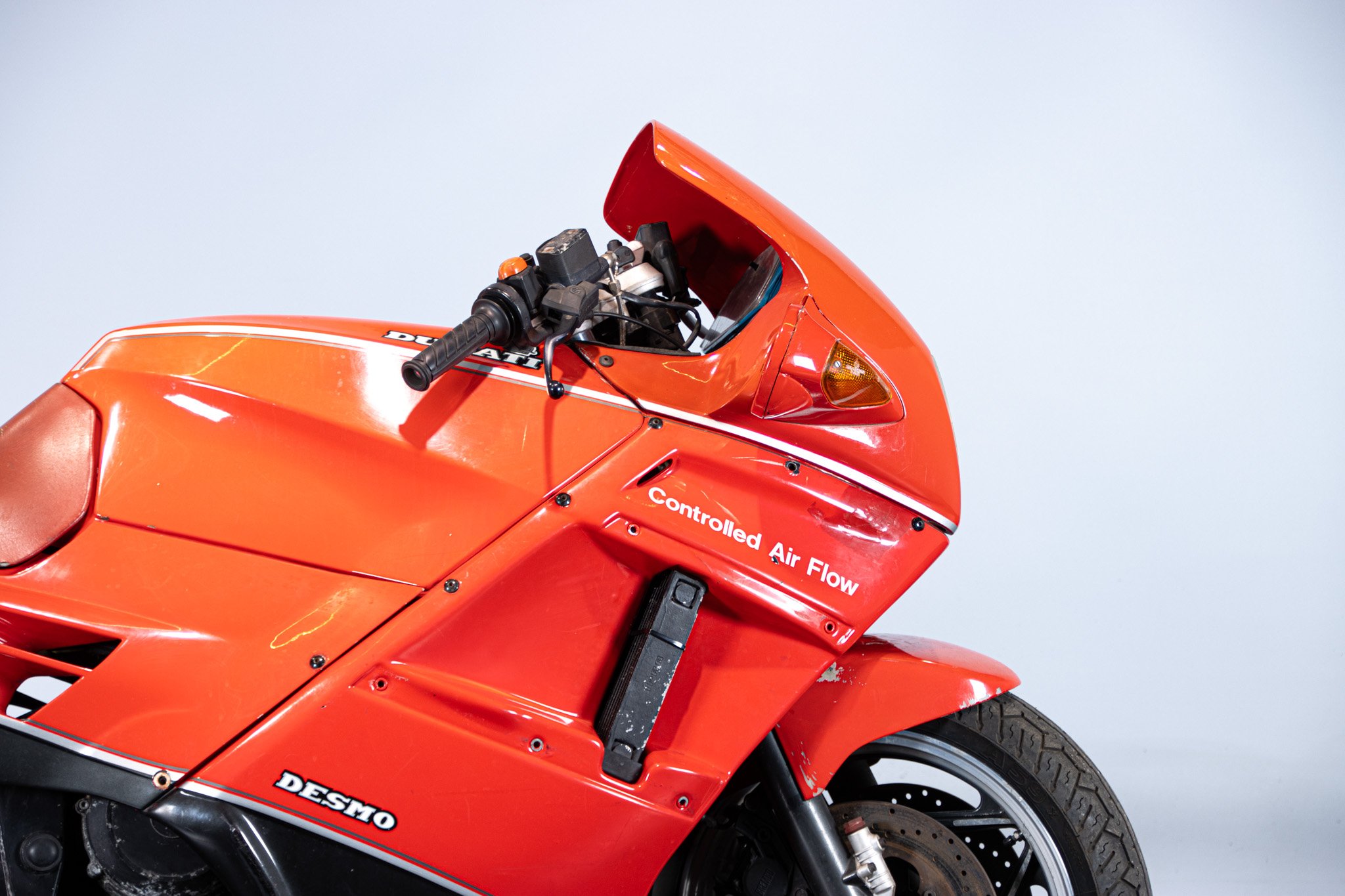 Ducati PASO 750 