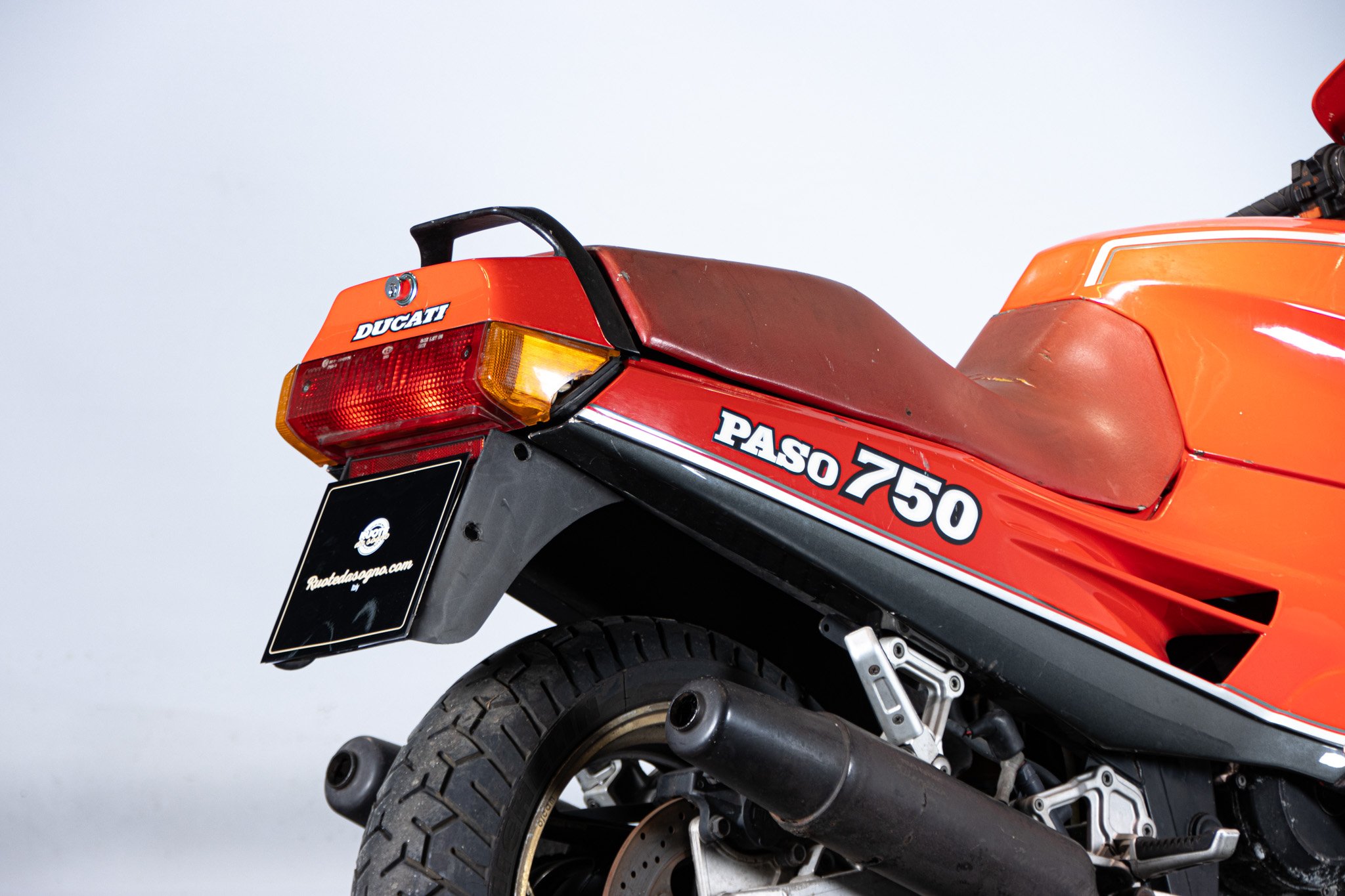 Ducati PASO 750 
