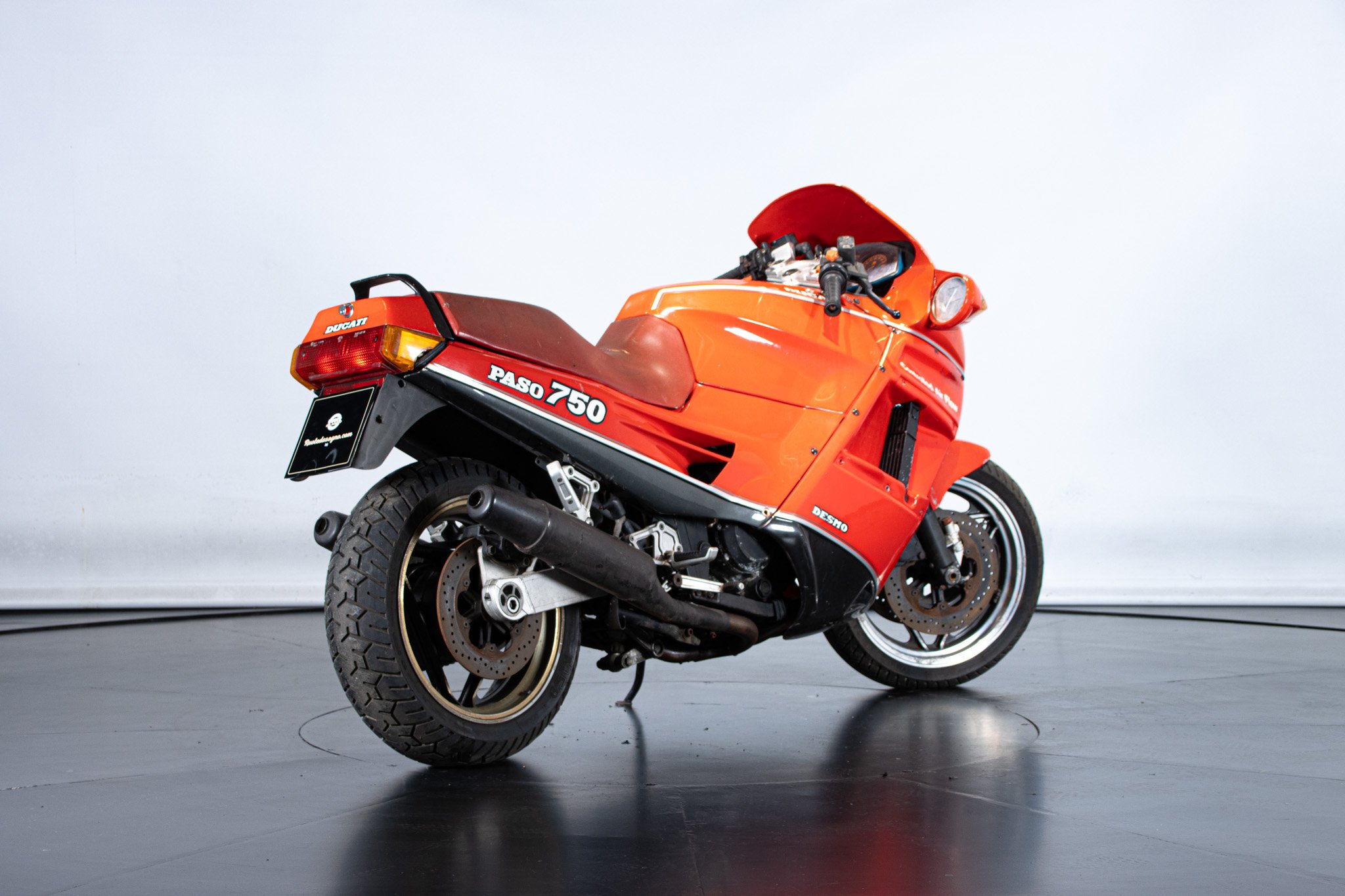 Ducati PASO 750 