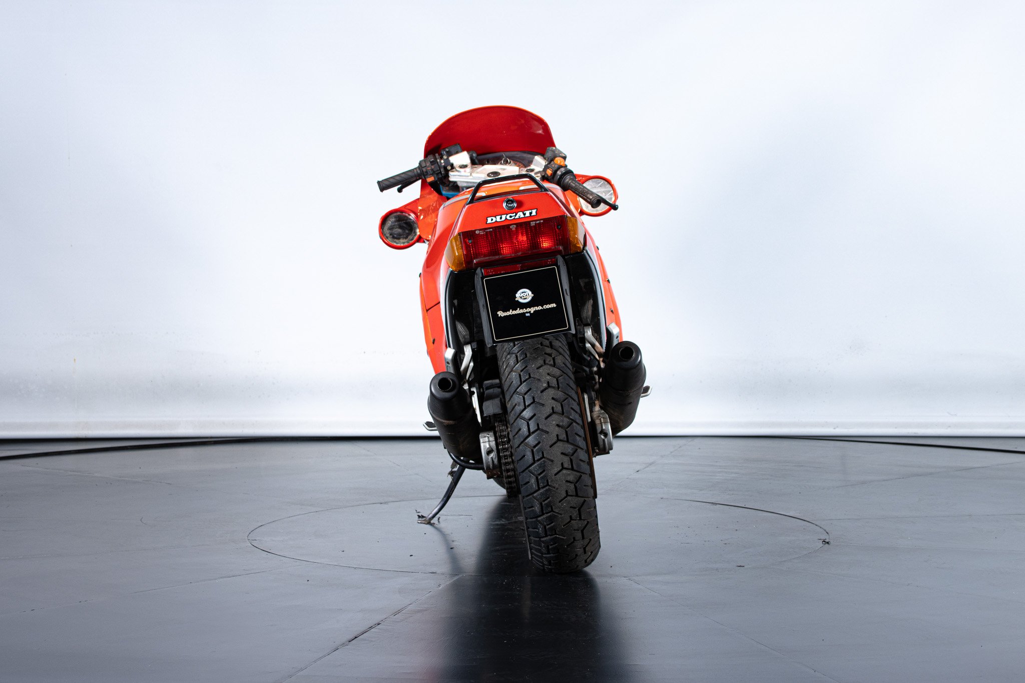Ducati PASO 750 