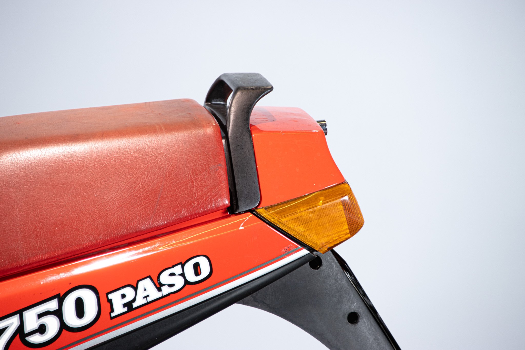 Ducati PASO 750 