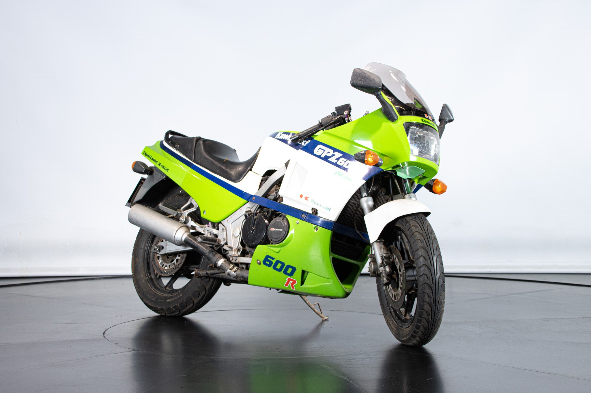 Kawasaki GPZ 600 R 
