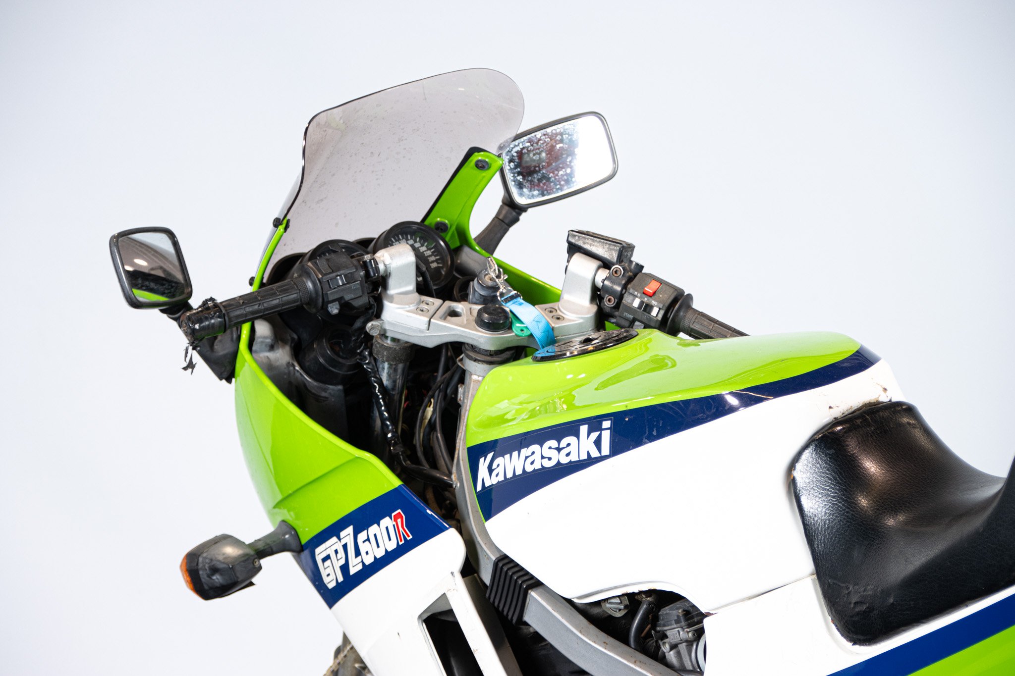 Kawasaki GPZ 600 R 