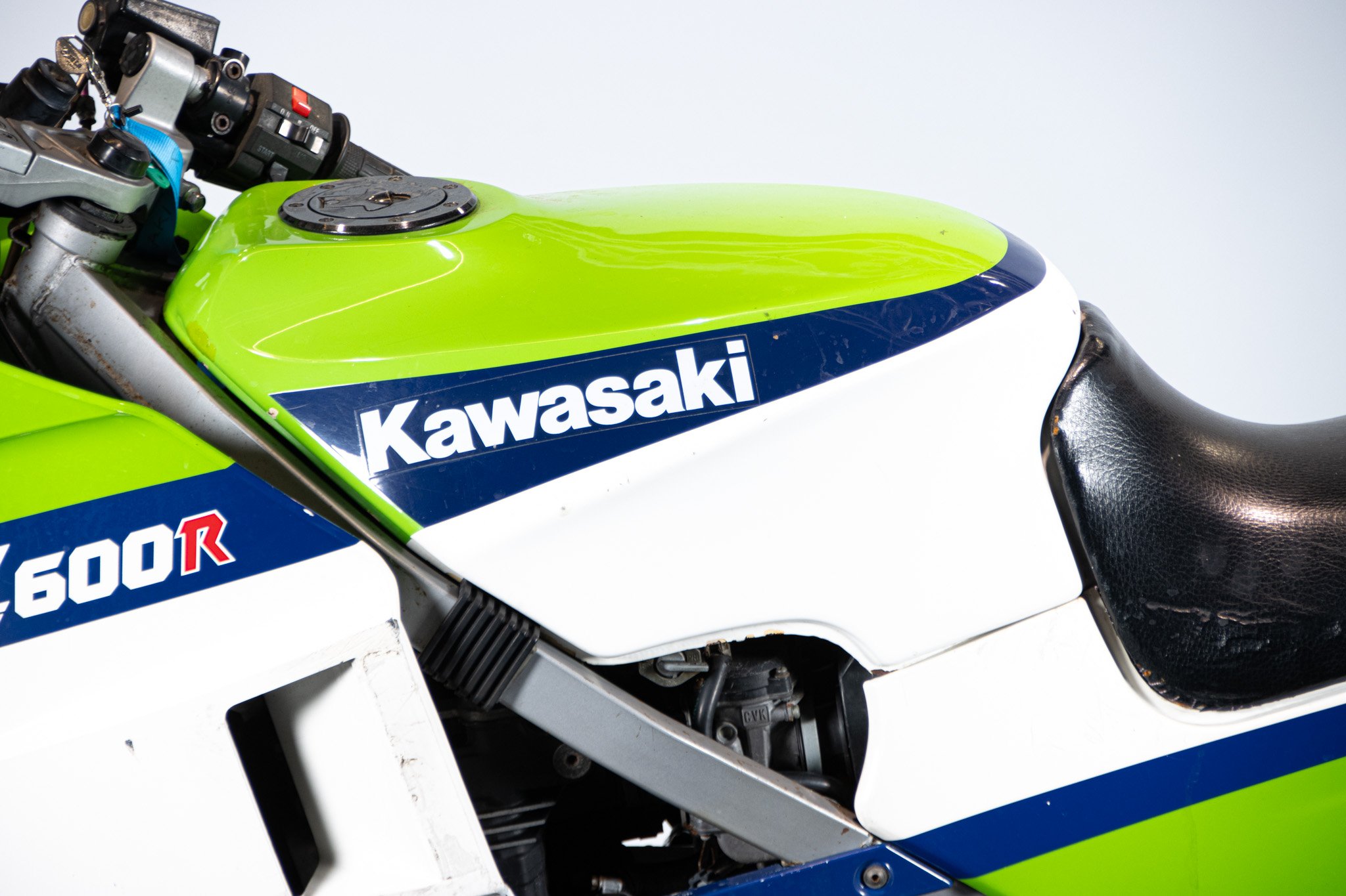 Kawasaki GPZ 600 R 