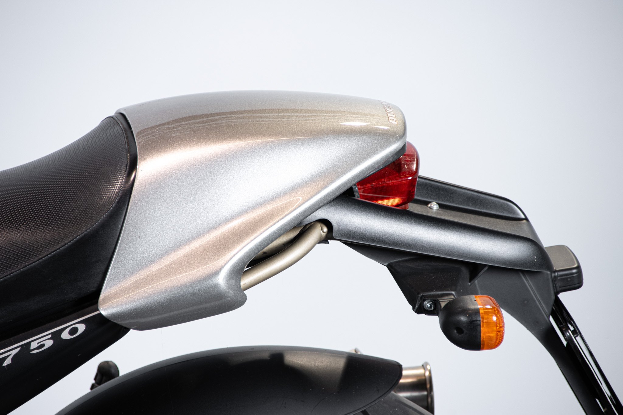 Ducati MONSTER M 750 