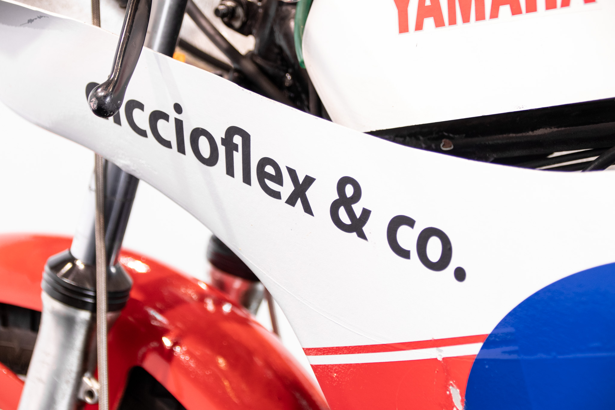 Yamaha TZ 350 Johnny Cecotto Replica 