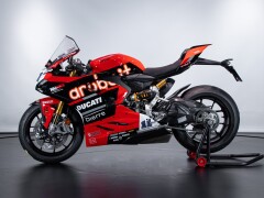 Ducati PANIGALE V2 BULEGA 2023 WORLD CHAMPION REPLICA 