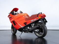 Ducati PASO 750 