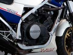 Honda VF 750 F 