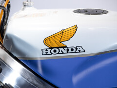 Honda VFR750- “RC 30” 