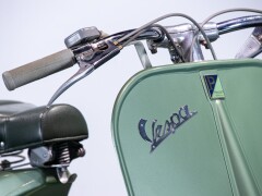 Piaggio VESPA 125 V30 FARO BASSO 