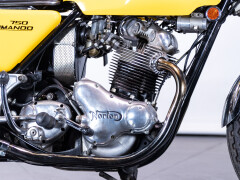 Norton COMMANDO 750 ROADSTER       