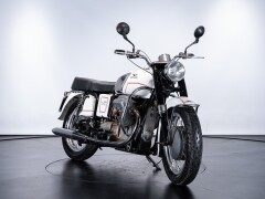 Moto Guzzi MOTO GUZZI V7 700 