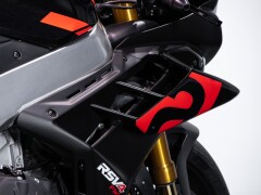 Aprilia RSV4 FACTORY WORKS 