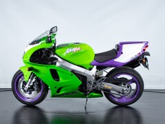 Kawasaki ZX-7RR 
