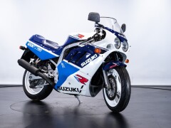 Suzuki GSXR 750                