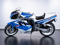 Suzuki 750 GSXR  